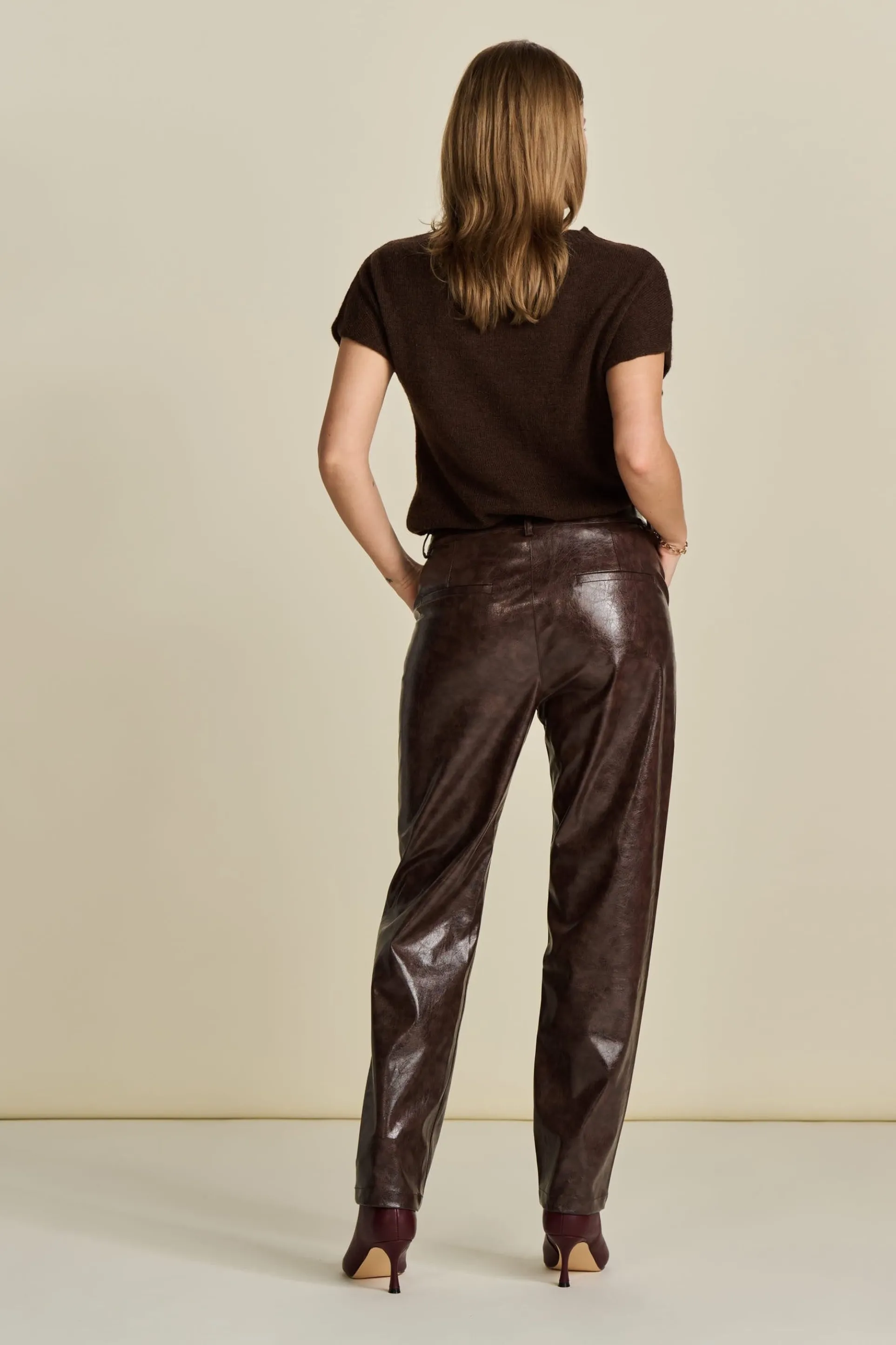BROEK Faux Leather Brown