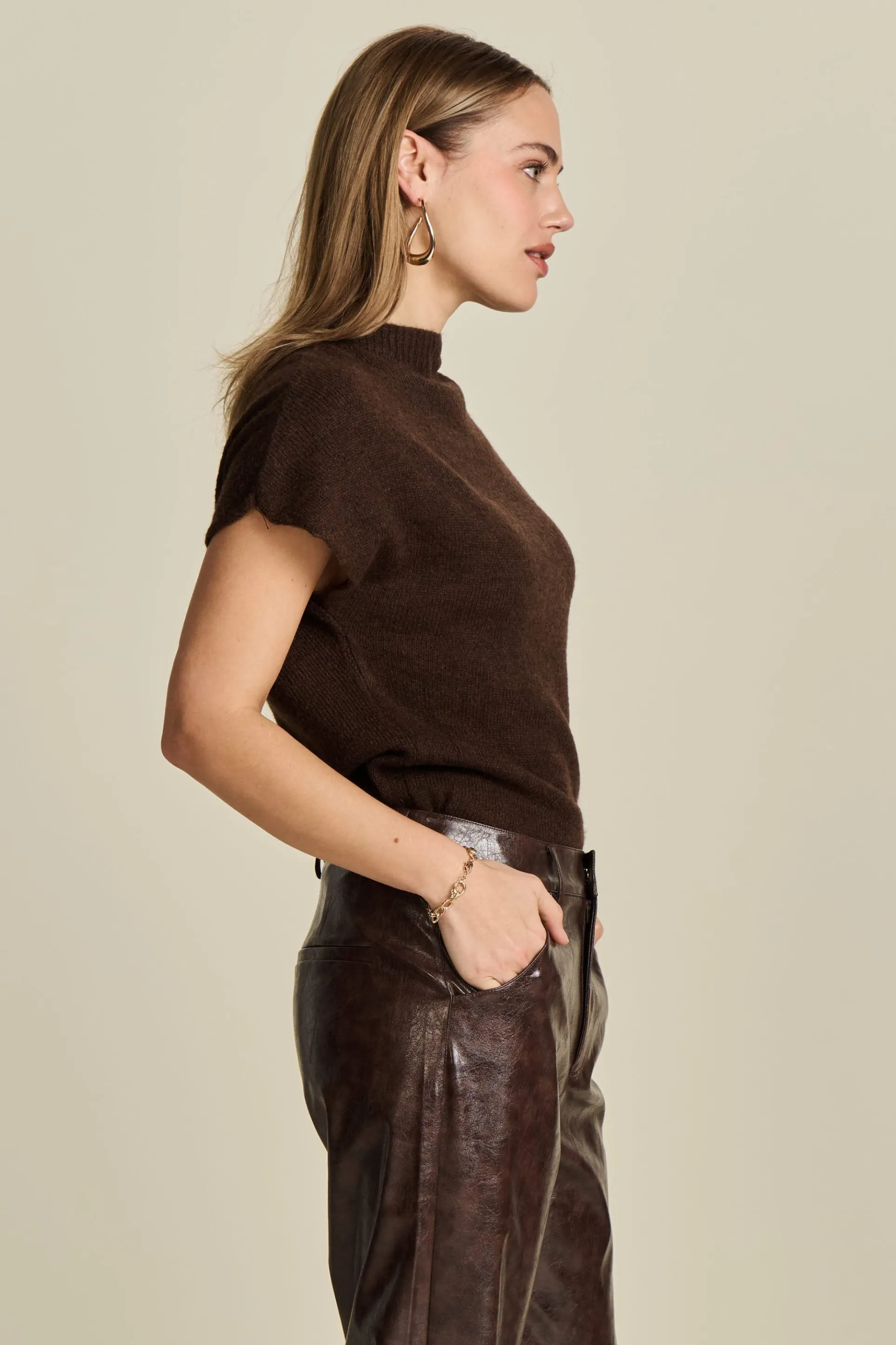 TOP Brown