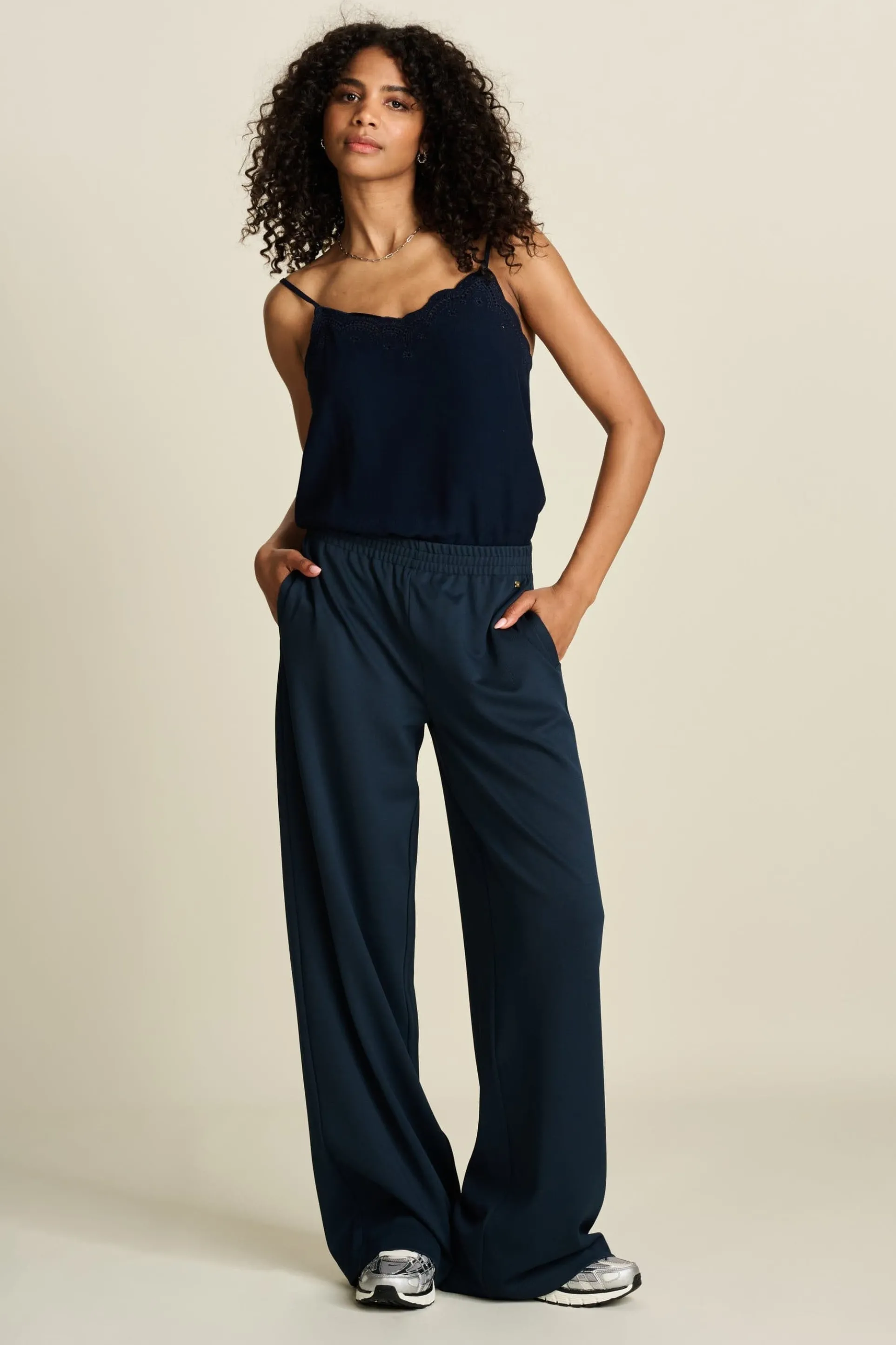TOP Emmi Dark Navy